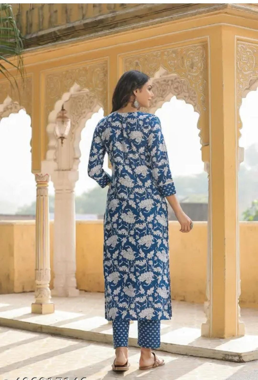 Womens Floral Round No Dupatta Kurta Sets