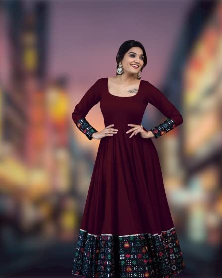 Womens Rayon Solid Pattern Full Sleeve Full Stitched Gown