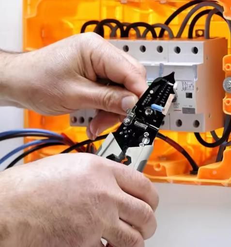 28 In 1 Multifunctional Wire Pliers + Stripper Tool - Stainless Steel Electrician Kit