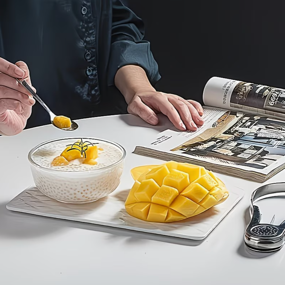 2-in-1 Multi-functional Stainless Steel Fruit Cutter